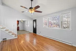 28 Frost Ave, Brockton, MA 02301 - Photo 5