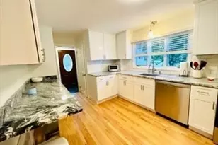 35 Butts St, Newton, MA 02464 - Photo 1