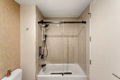 150 Dorchester Ave #604, Boston, MA 02127 - Photo 35