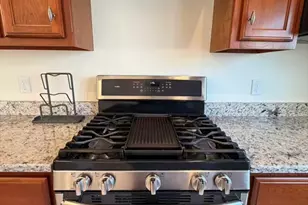 33 Boardwalk Dr, Andover, MA 01810 - Photo 9