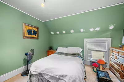 11 Round Hill St, Boston, MA 02130 - Photo 21