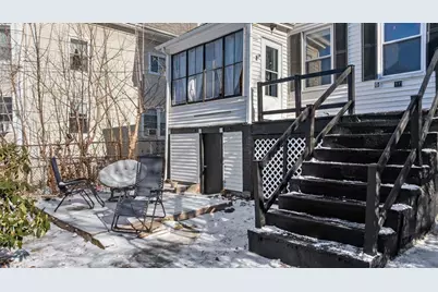 11 Round Hill St, Boston, MA 02130 - Photo 3