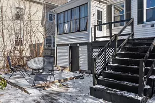 11 Round Hill St, Boston, MA 02130 - Photo 3