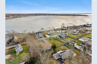 15 Seaview Ave, Swansea, MA 02777 - Photo 11