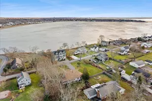 15 Seaview Ave, Swansea, MA 02777 - Photo 11