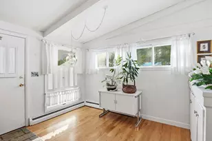 27 Thurston Pl, Fitchburg, MA 01420 - Photo 7