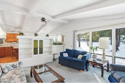 27 Thurston Pl, Fitchburg, MA 01420 - Photo 5