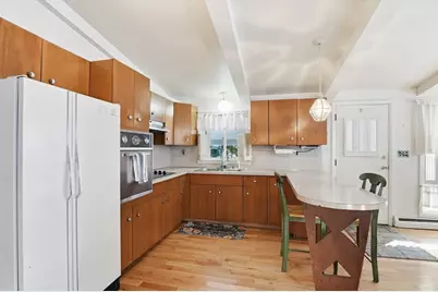 27 Thurston Pl, Fitchburg, MA 01420 - Photo 11