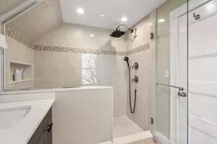 53 Marshall St, Newton, MA 02459 - Photo 17