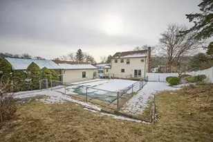 31 Walton St, Waltham, MA 02451 - Photo 35