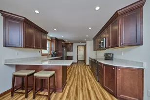 31 Walton St, Waltham, MA 02451 - Photo 11