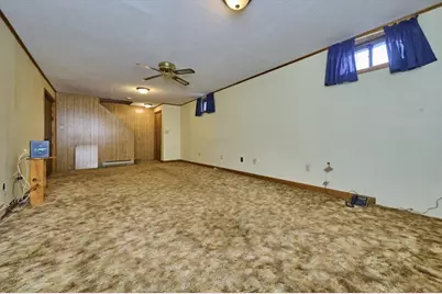 31 Walton St, Waltham, MA 02451 - Photo 29