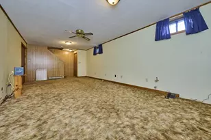 31 Walton St, Waltham, MA 02451 - Photo 29