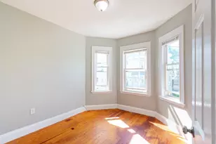 22 Barry St, Boston, MA 02125 - Photo 11