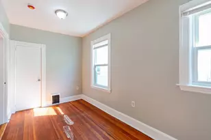 22 Barry St, Boston, MA 02125 - Photo 19