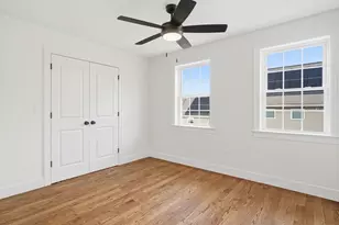 28 Arlington St, Woburn, MA 01801 - Photo 23