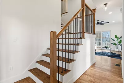 28 Arlington St, Woburn, MA 01801 - Photo 13