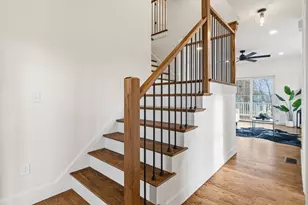 28 Arlington St, Woburn, MA 01801 - Photo 13