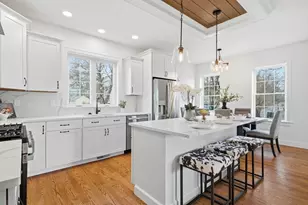 28 Arlington St, Woburn, MA 01801 - Photo 3