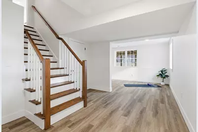 28 Arlington St, Woburn, MA 01801 - Photo 33