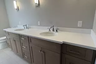 40 Duffy Dr, Attleboro, MA 02703 - Photo 19