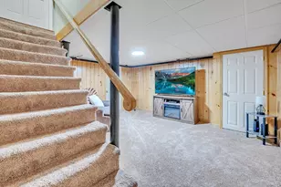 22 Lanark St, Worcester, MA 01603 - Photo 23