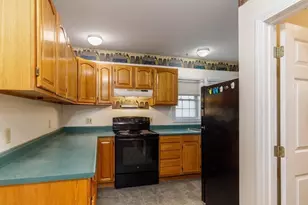 42 Prospect St, Athol, MA 01331 - Photo 9