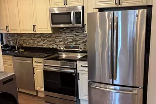 1672 Beacon St, Brookline, MA 02446 - Photo 3