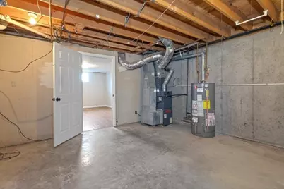 12C Oliver St #C, Haverhill, MA 01832 - Photo 23