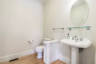 676 Elm St, Dartmouth, MA 02748 - Photo 23