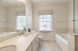 676 Elm St, Dartmouth, MA 02748 - Photo 27