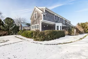676 Elm St, Dartmouth, MA 02748 - Photo 5