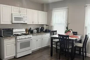 86 Oak St, Waltham, MA 02453 - Photo 3