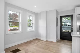 1514 Gorham St, Lowell, MA 01852 - Photo 7