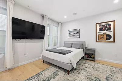 340 W 2nd St #5A, Boston, MA 02127 - Photo 9