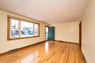 303 Cummington St, New Bedford, MA 02745 - Photo 3