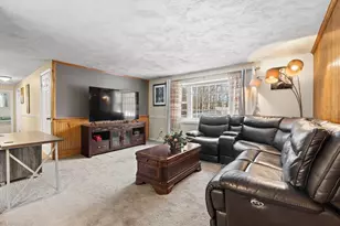 31 Burlington Ave, Wilmington, MA 01887 - Photo 13