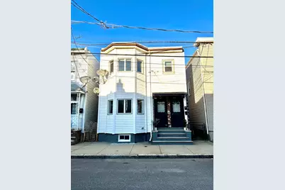 113 Moore St #2, Boston, MA 02128 - Photo 17