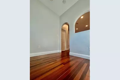 113 Moore St #2, Boston, MA 02128 - Photo 9