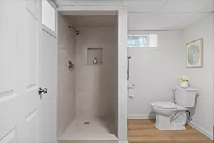 21 Fenton, Lynn, MA 01905 - Photo 17