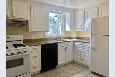 17 Hatfield Road #17, Newton, MA 02465 - Photo 1