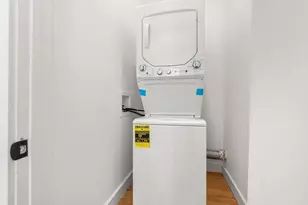 7 Russell St, Cambridge, MA 02140 - Photo 23