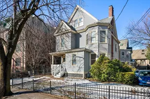 7 Russell St, Cambridge, MA 02140 - Photo 1