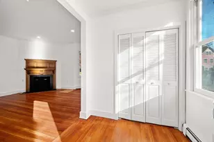 7 Russell St, Cambridge, MA 02140 - Photo 3