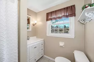 15 Roberts St, Chelmsford, MA 01824 - Photo 19