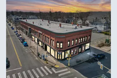 76 Maple St, Northampton, MA 01062 - Photo 1