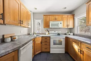 93 Linwood St, Brockton, MA 02301 - Photo 19