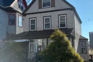 37 Longfellow St, Boston, MA 02122 - Photo 1