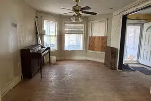 37 Longfellow St, Boston, MA 02122 - Photo 7