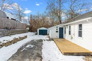 2 Oakdale St, Wareham, MA 02571 - Photo 31